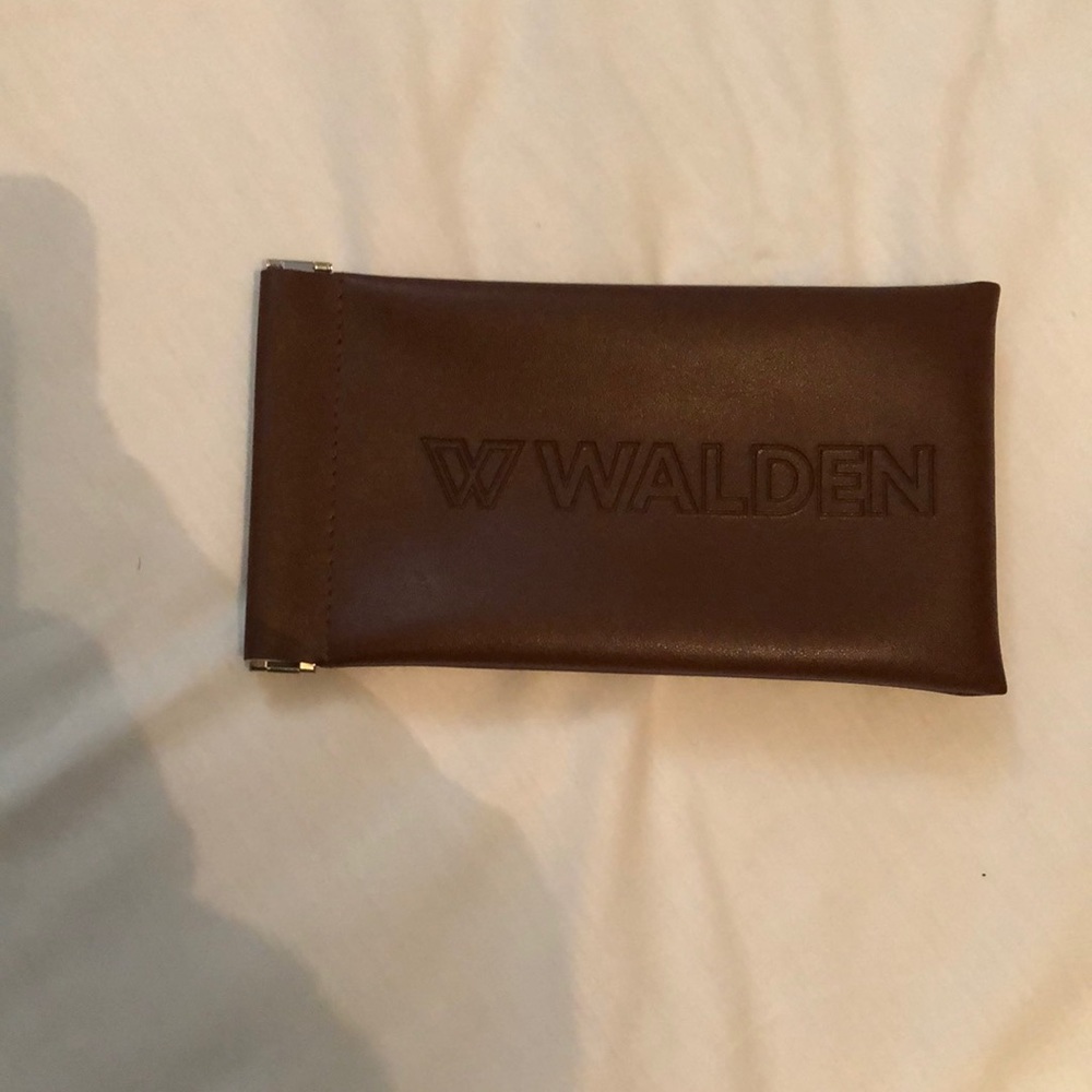 Walden glasses case